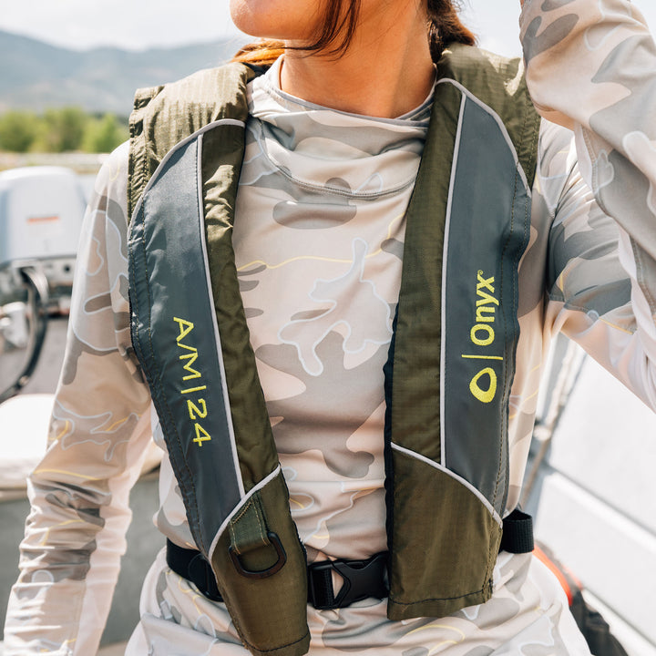 A/M-24 Automatic/Manual Inflatable Life Jacket