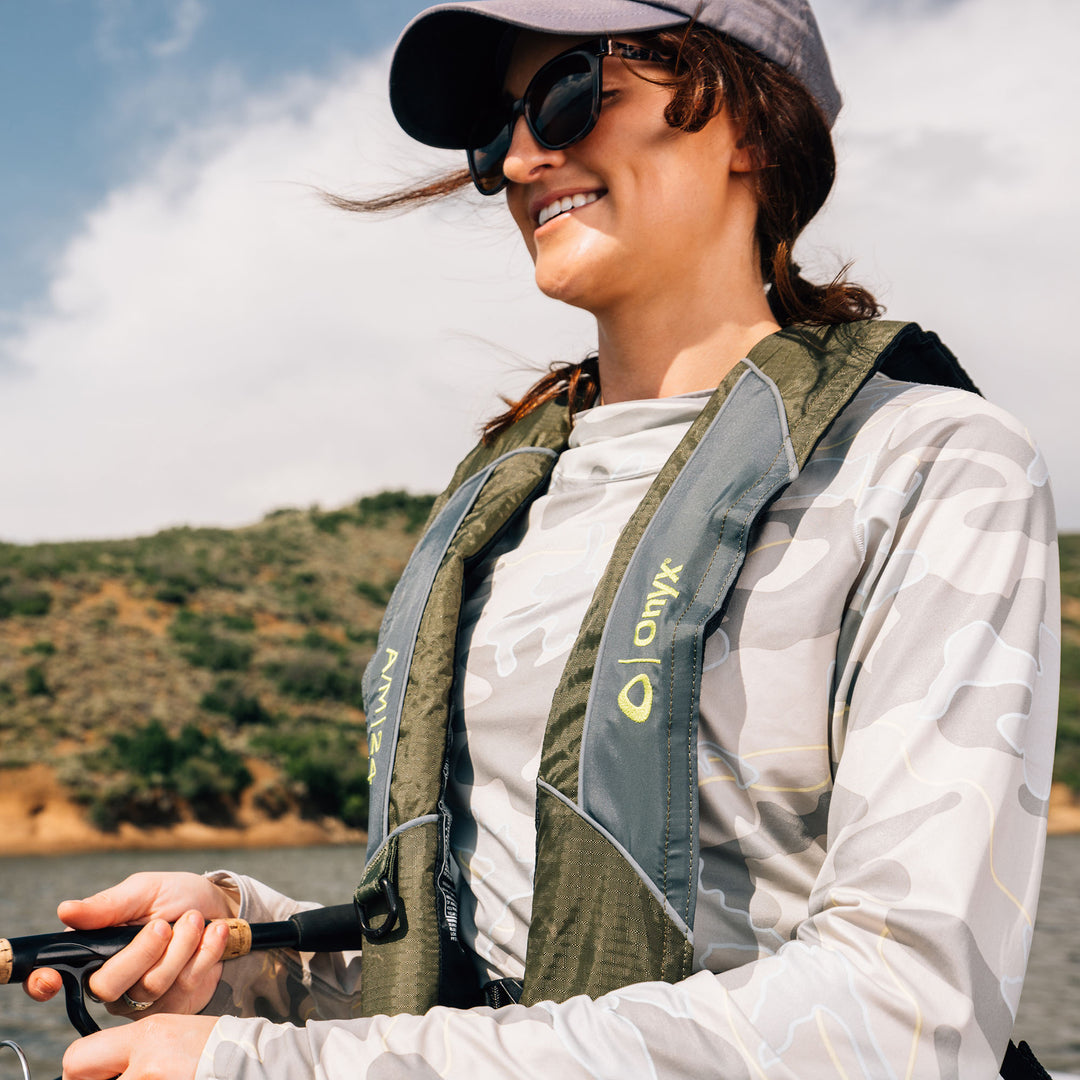 A/M-24 Automatic/Manual Inflatable Life Jacket